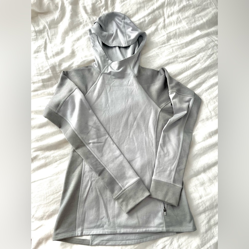 The North face hooded pullover fleece sweater SMALL